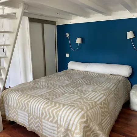 Appartement à Pour 4, Idéalement Situé - Fr-1-812-85